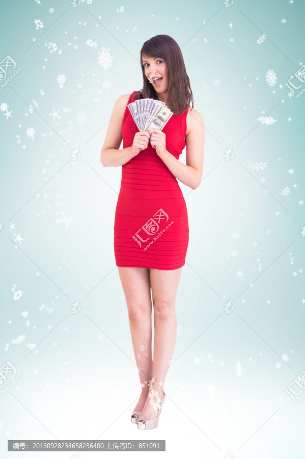 女人微笑著拿著紙幣的復合形象