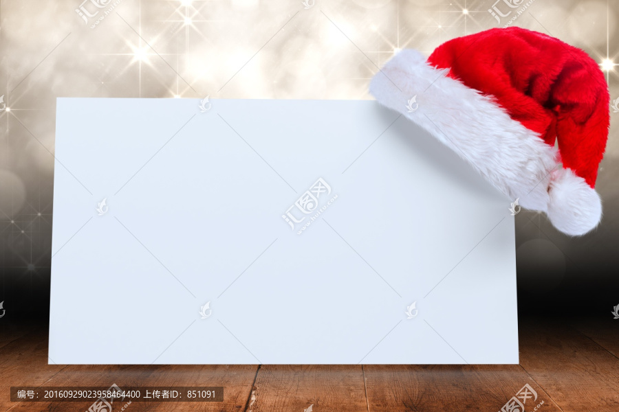 海報(bào)上的圣誕老人帽的復(fù)合形象