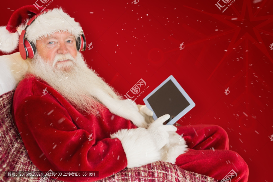 圣誕老人聽音樂的復合形象