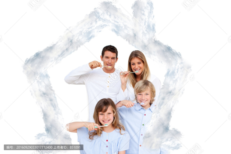 一家人微笑着刷牙的复合形象