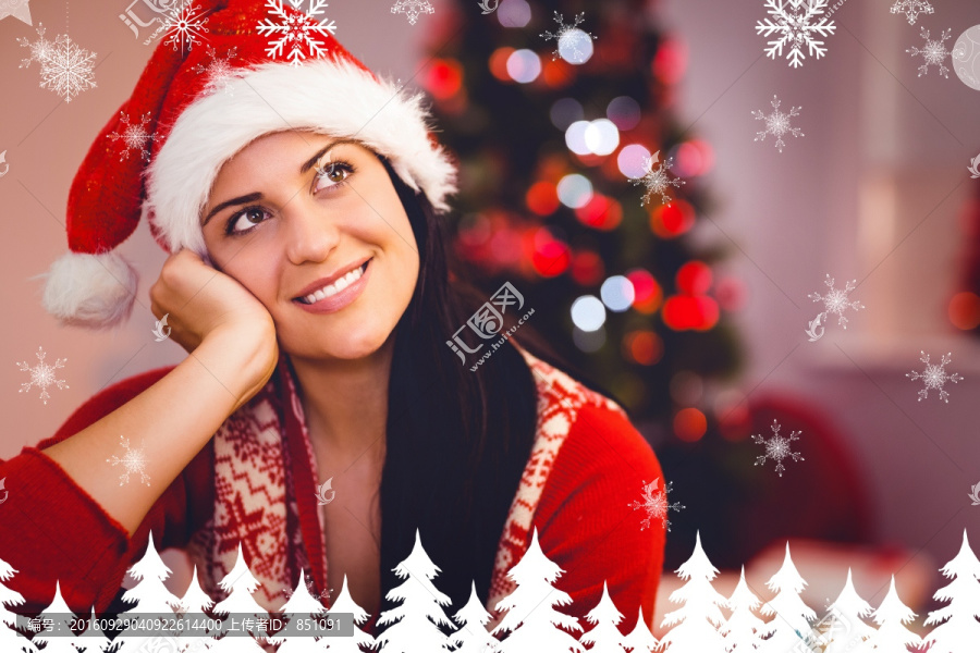 女人戴著圣誕帽微笑的復(fù)合形象