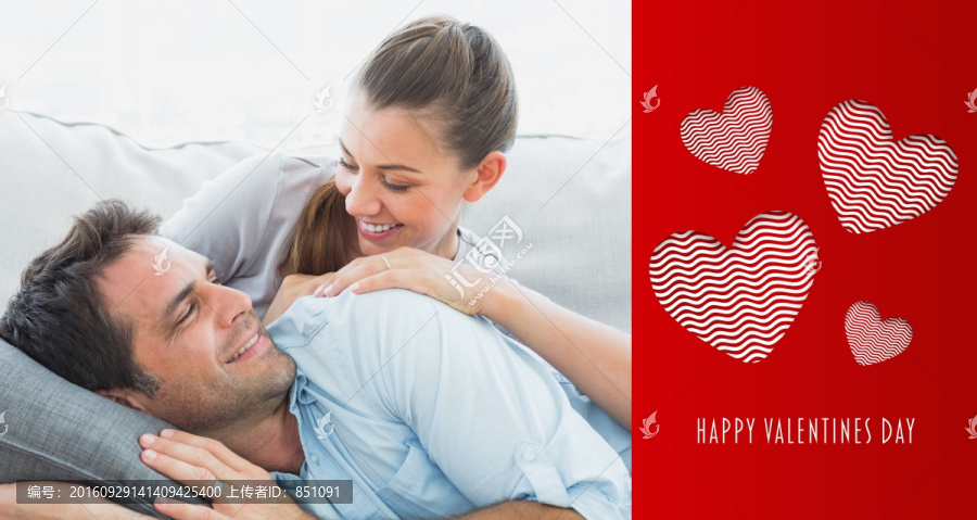 夫婦微笑著看著對(duì)方的復(fù)合形象