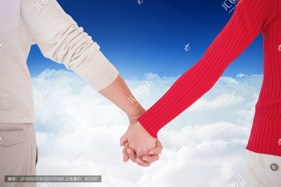 夫婦手牽手后視圖