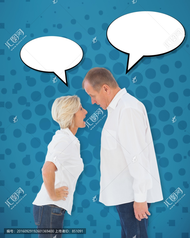 在爭吵的老夫婦