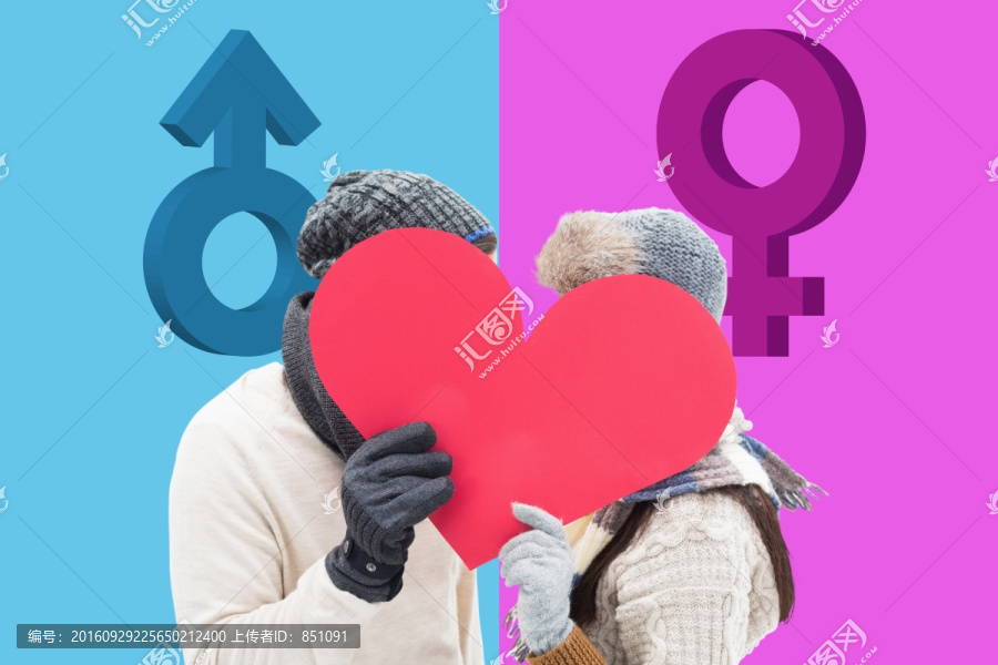 夫婦拿著愛心的復(fù)合形象