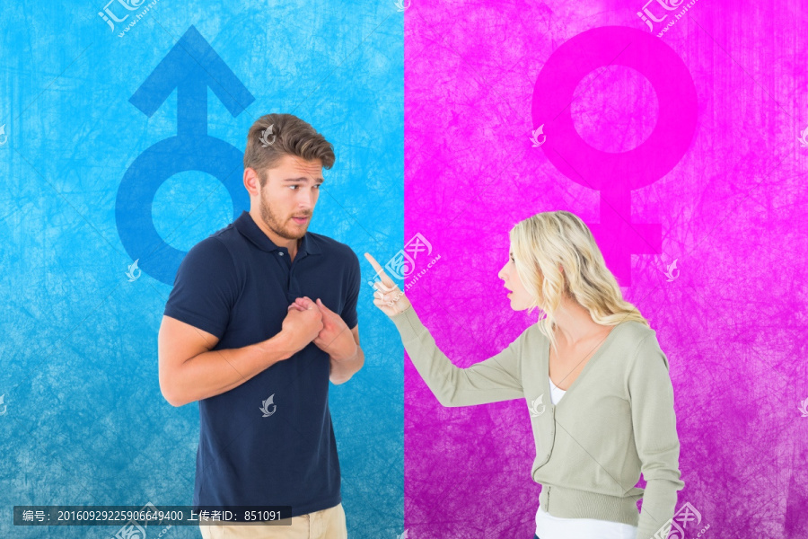 女人生氣的指著男人的復(fù)合形象