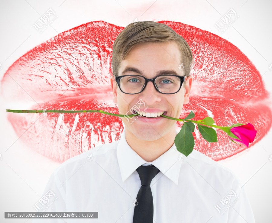 男人微笑著咬著鮮花的復(fù)合形象