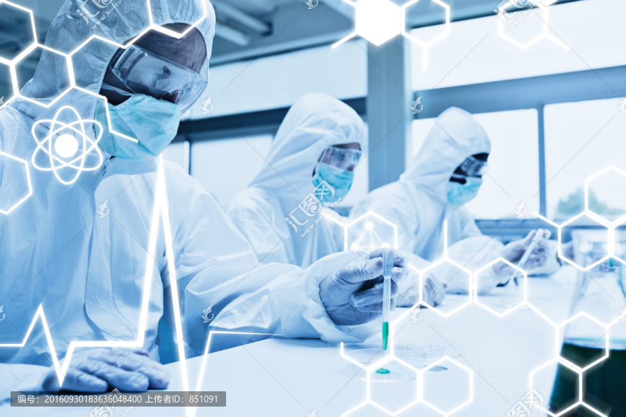 正在做研究的科學家