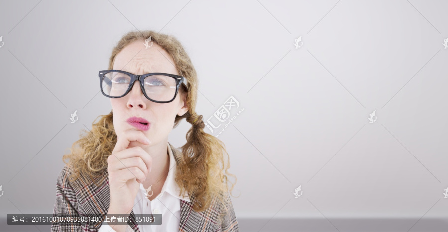 怪異的時髦女人