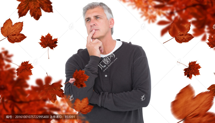 男人托著下巴思考的復(fù)合形象