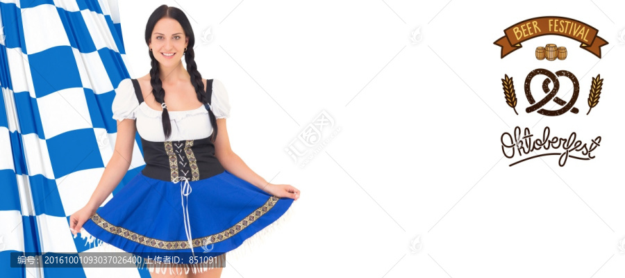漂亮女孩微笑著