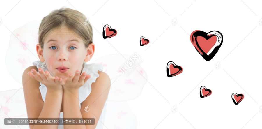 一個(gè)孩子吹一個(gè)吻