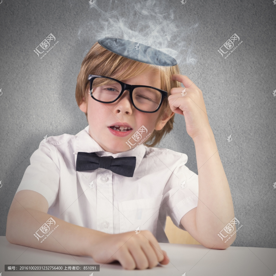 男孩思考的復(fù)合形象