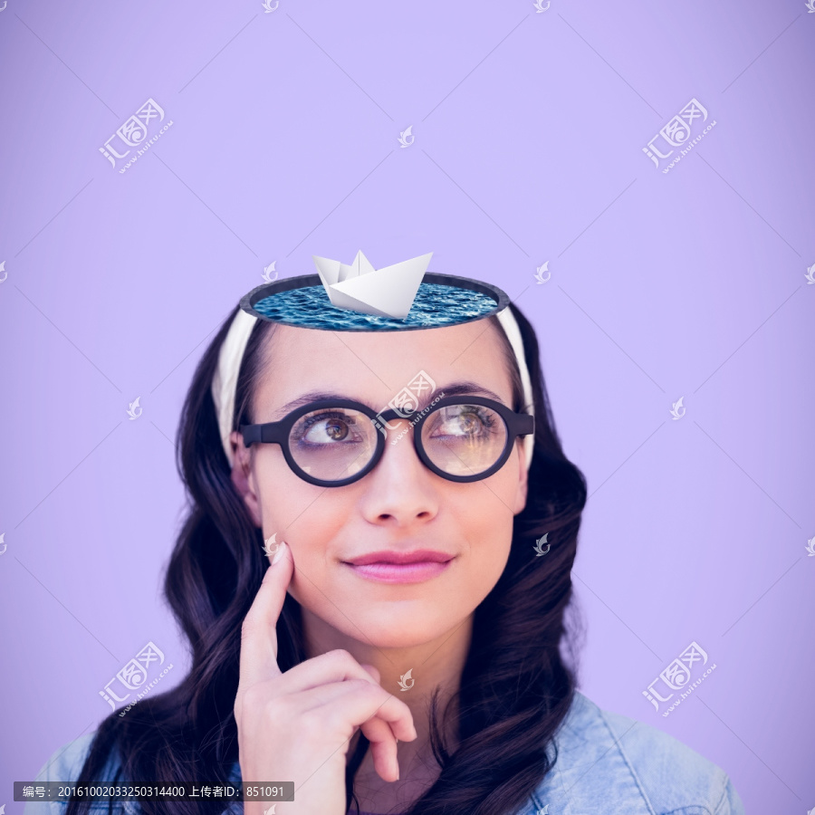 女人思考的復(fù)合形象