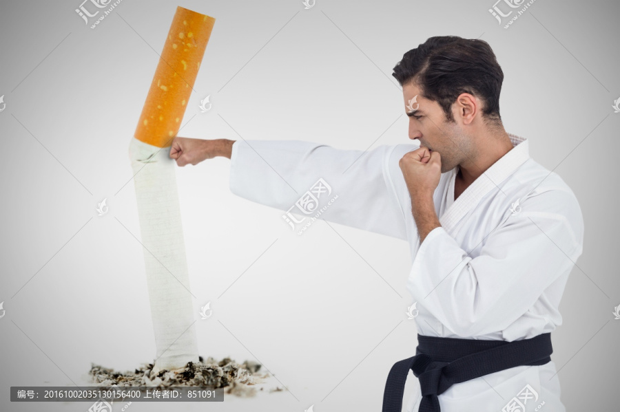 男人練武術(shù)的復(fù)合形象
