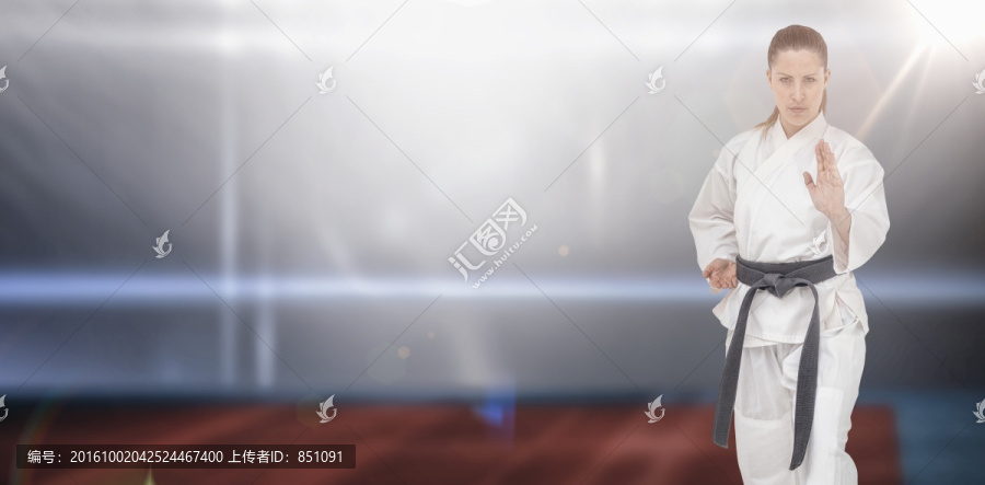練著武術(shù)的男運動員