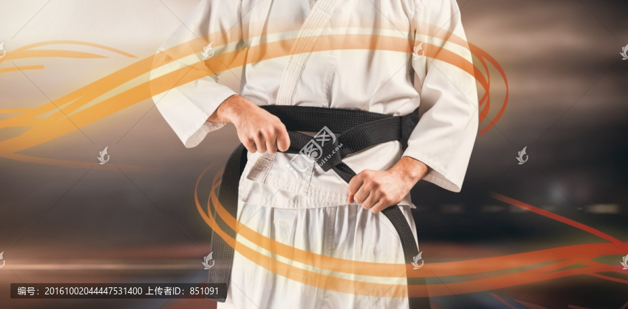 男人練武術(shù)的復(fù)合形象