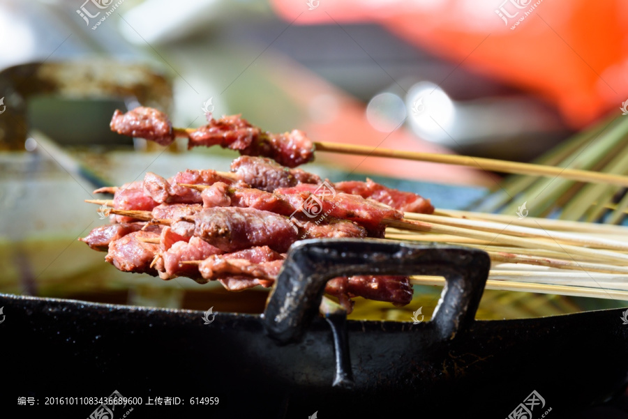 油炸羊肉串