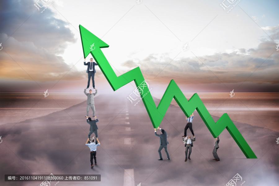 企業(yè)團(tuán)隊(duì)舉著數(shù)據(jù)箭頭的復(fù)合形象
