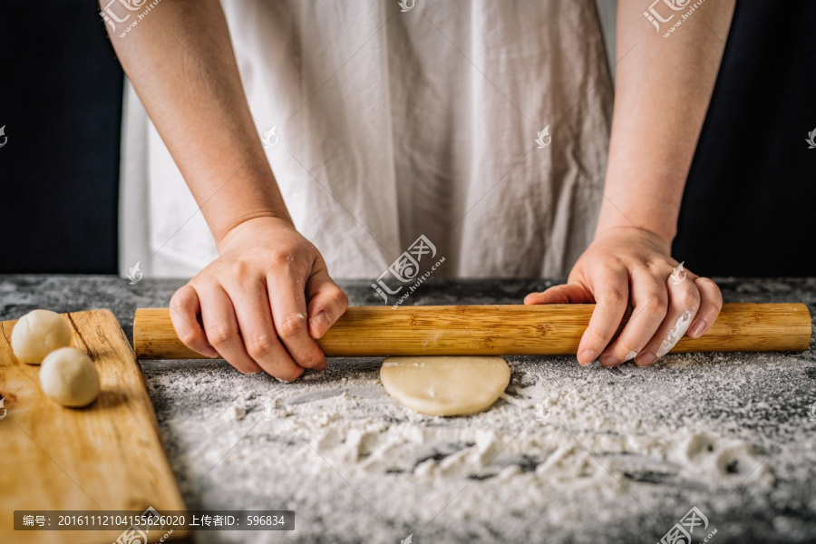 蛋黄酥制作