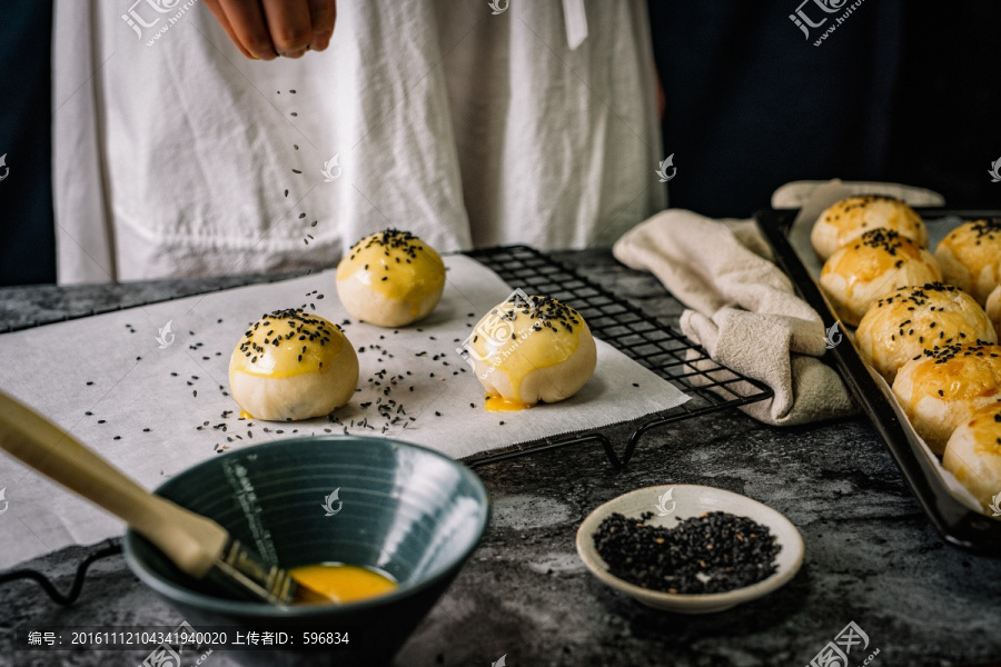 蛋黃酥制作