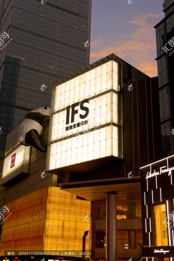 成都IFS国际金融中心,夜景