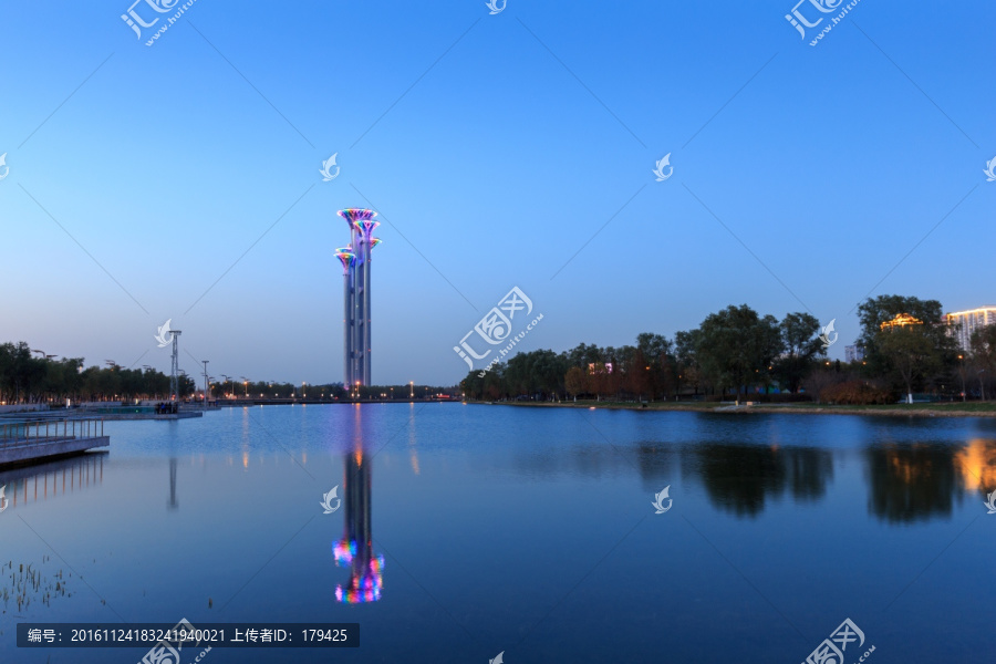 奥森公园奥海奥林匹克塔夜景