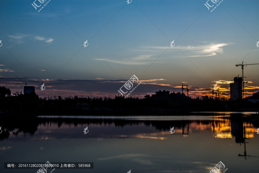 长沙尖山湖公园夕阳