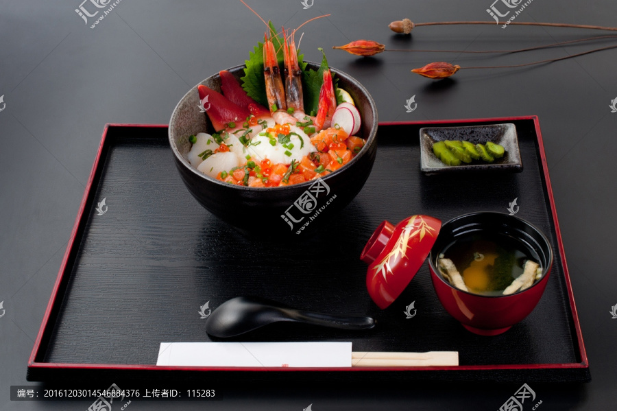 日式海鲜饭套餐