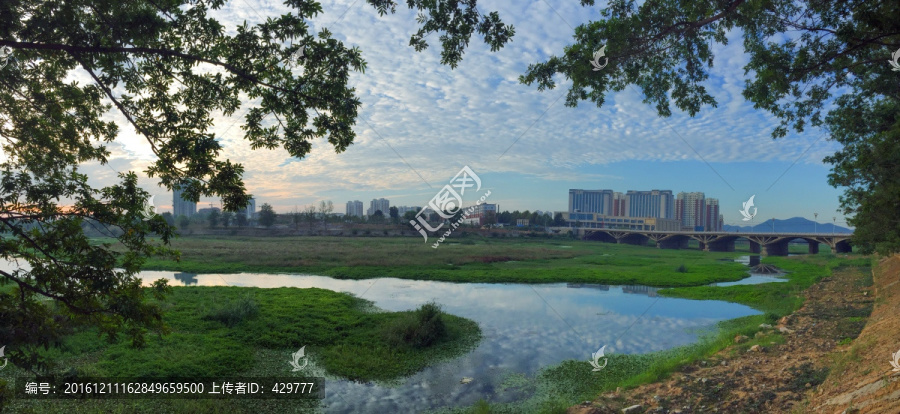 沿河风景