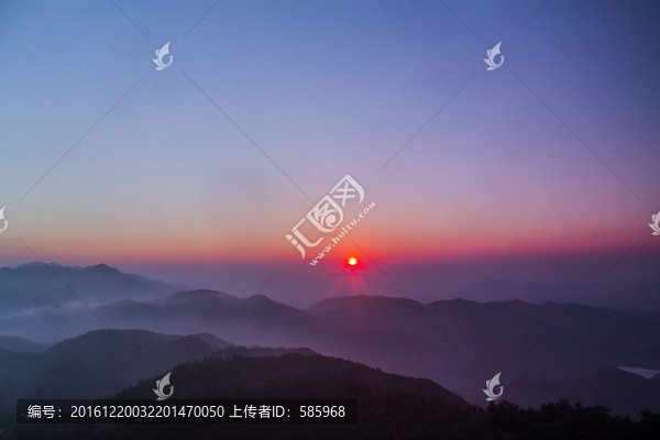 黑麋峰日出朝霞