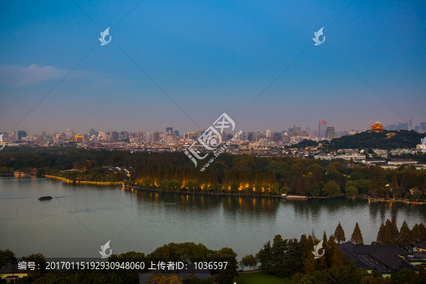 杭州西湖远眺城区夜景