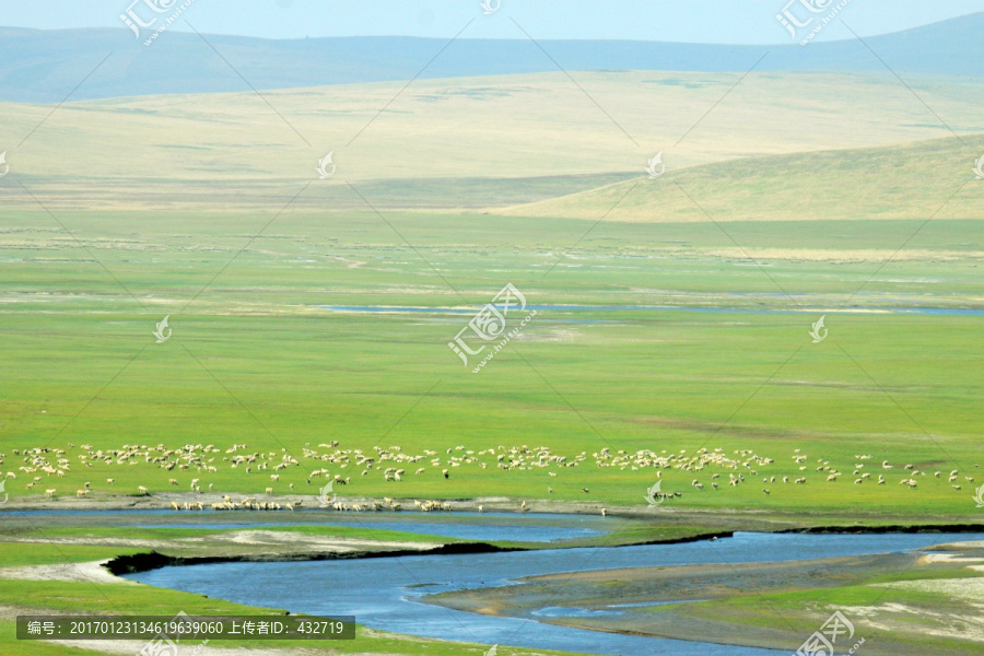 草原河流丘陵牧场