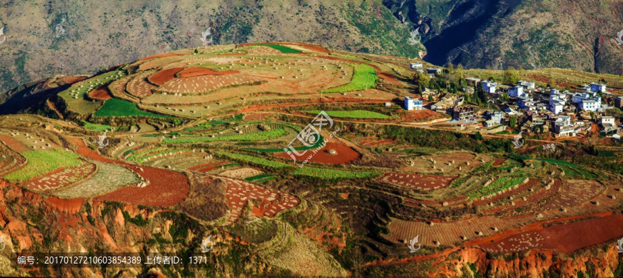 落霞沟,东川红土地,云南