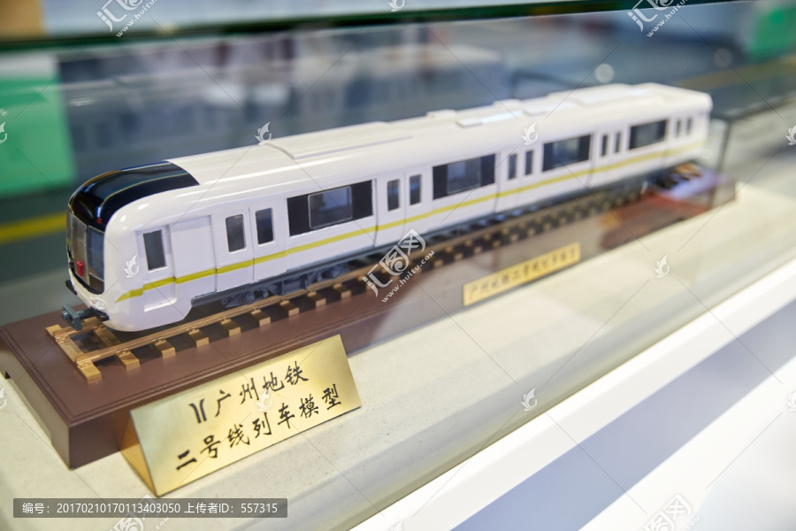 广州地铁二号线列车模型