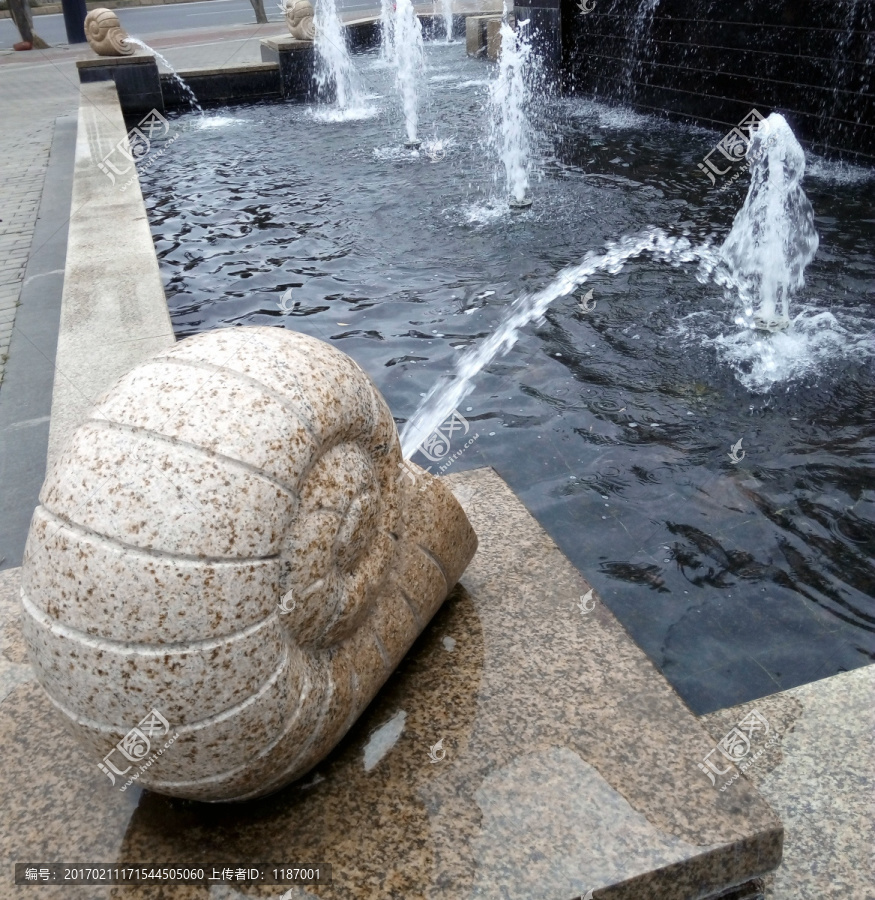 石雕海螺喷泉水池