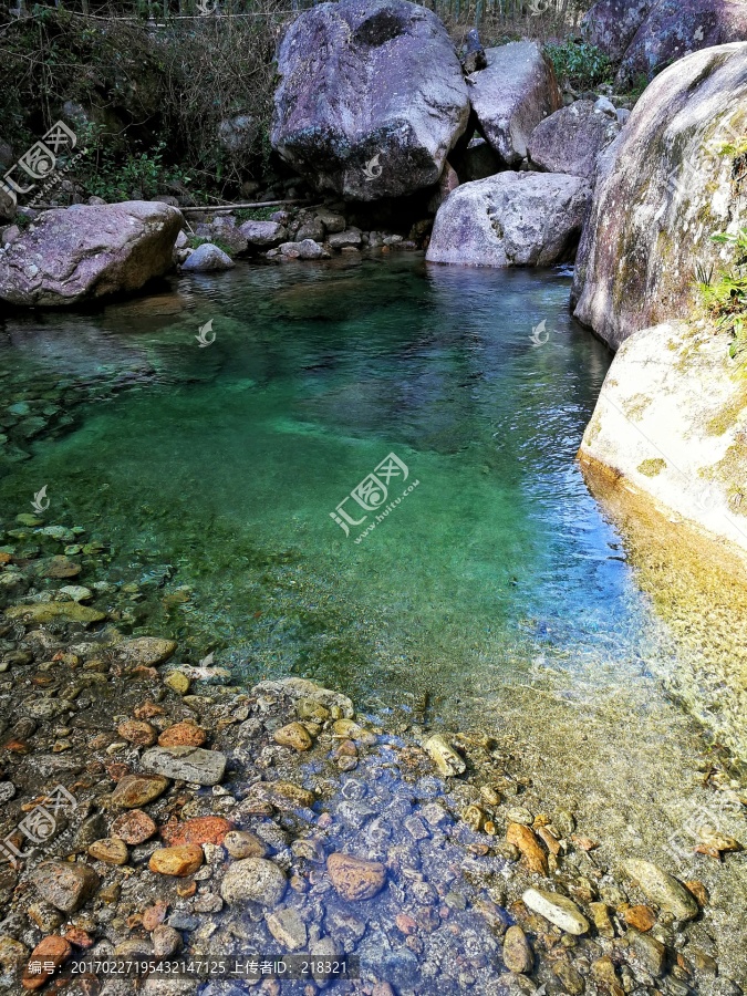 泉水和石头