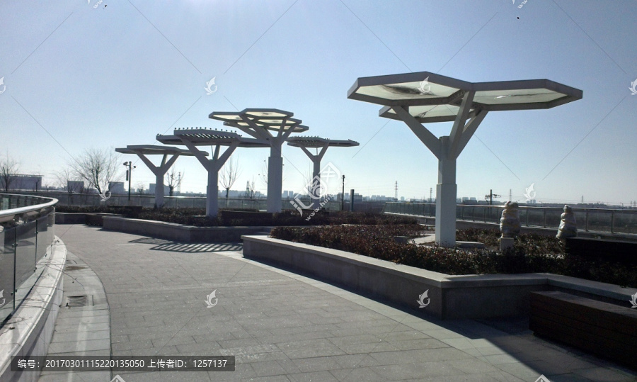 蓝天下的滨州火车站