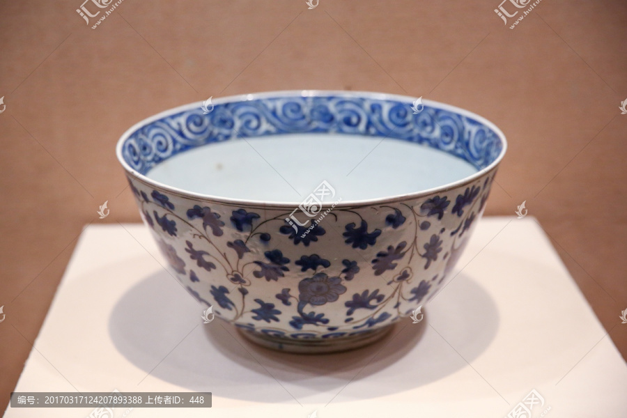 吉祥鹤纹大瓷碗,伊朗瓷器