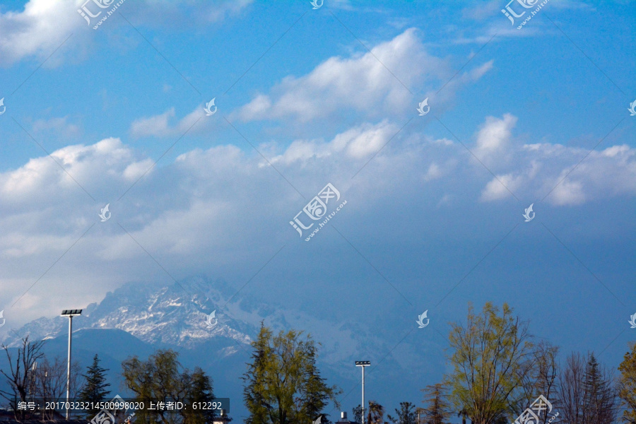 自然风光,玉龙雪山,蓝天白云