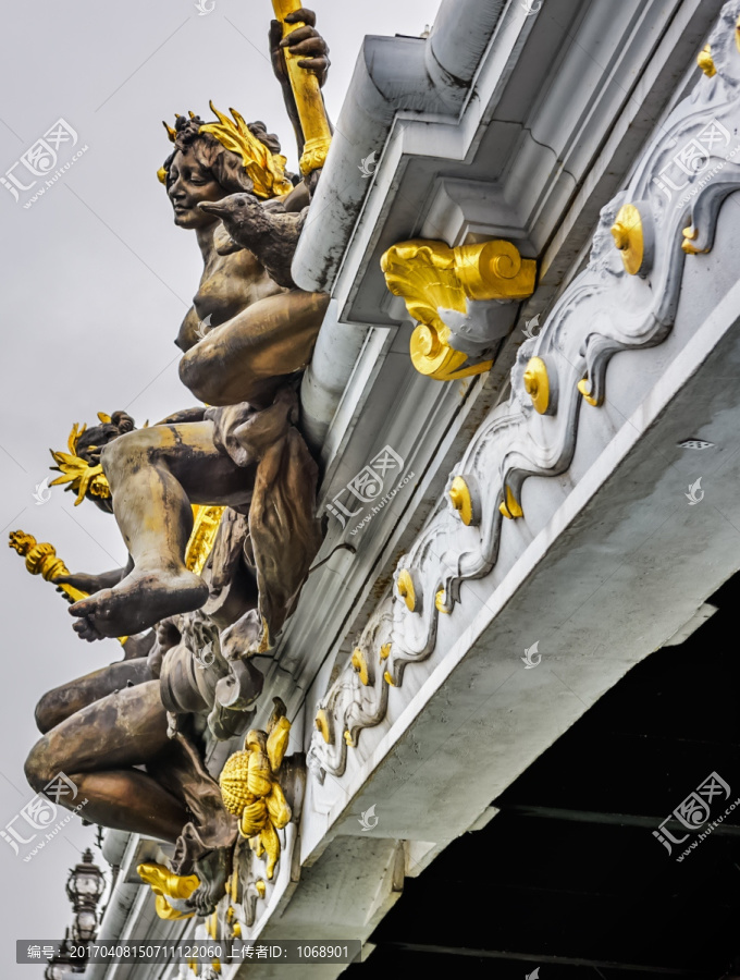 亚历山大三世桥雕塑