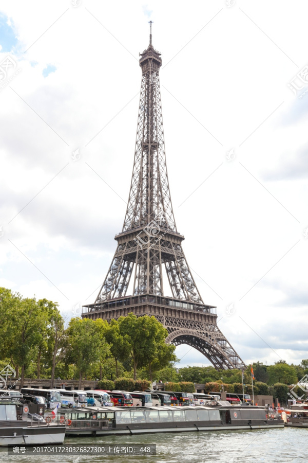 法国埃菲尔铁塔,塞纳河风光