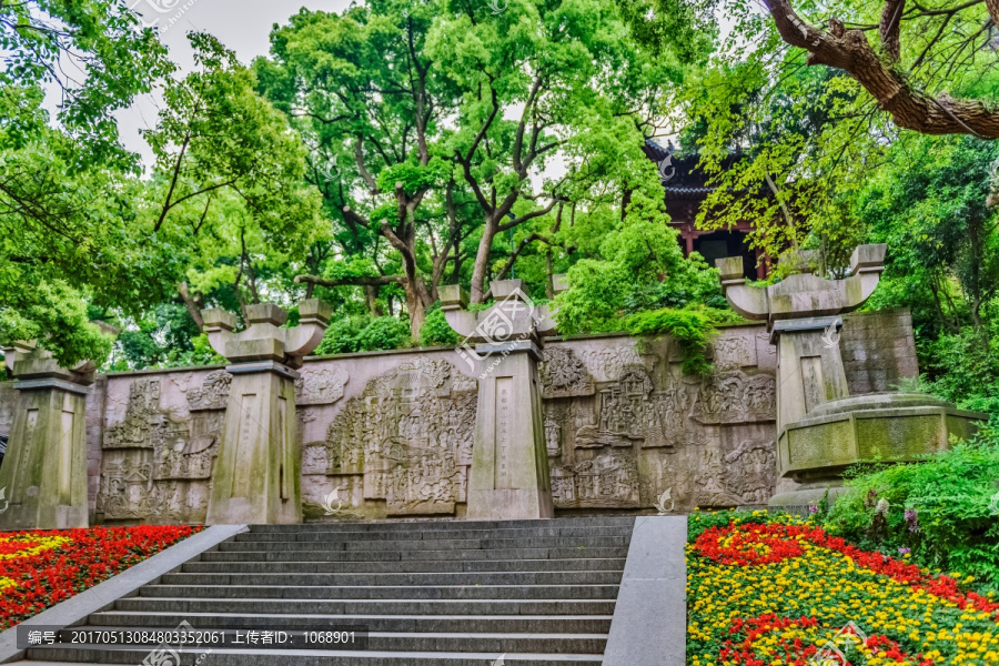 花岗岩浮雕,擎天柱