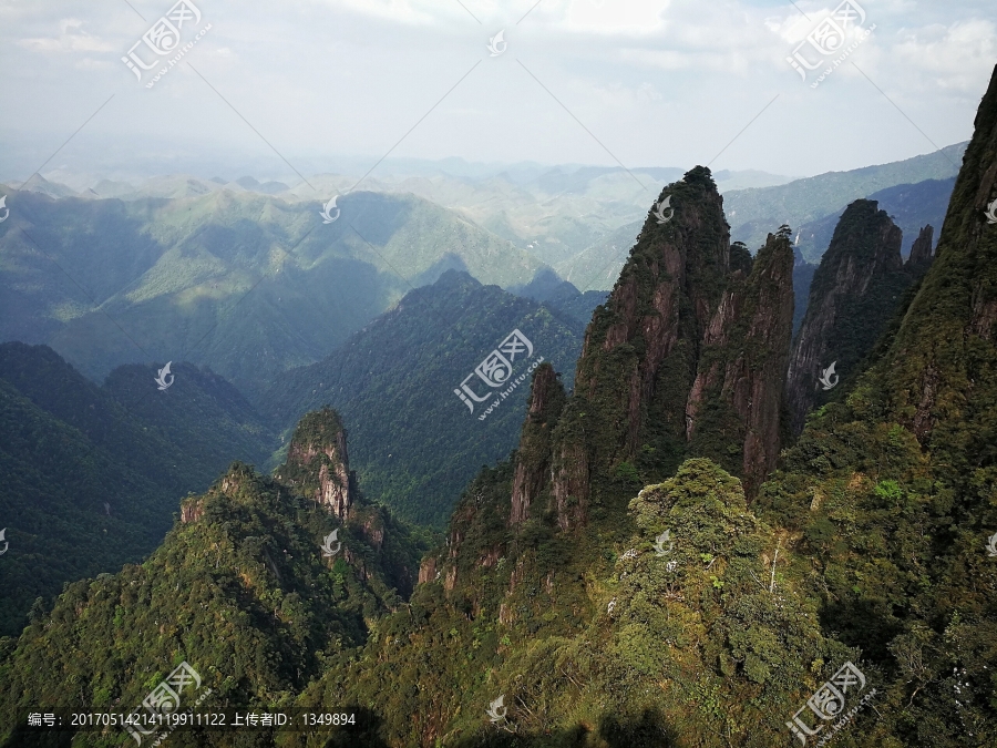 花岗岩峰林