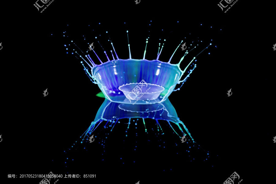 彩色的滴濺水液體設(shè)計(jì)