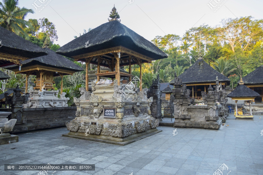 圣泉寺寺