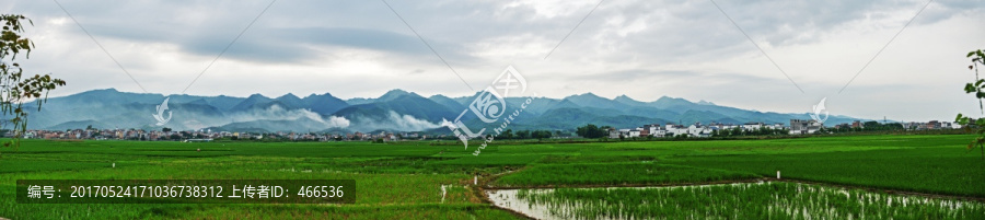 田野,村庄,山峰,炊烟