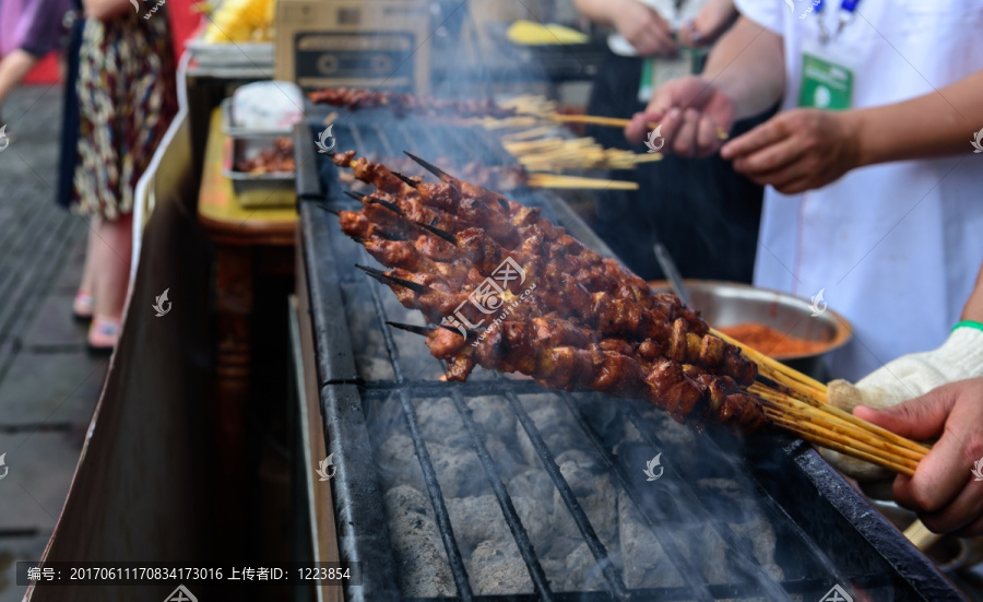 烤肉串烤排骨