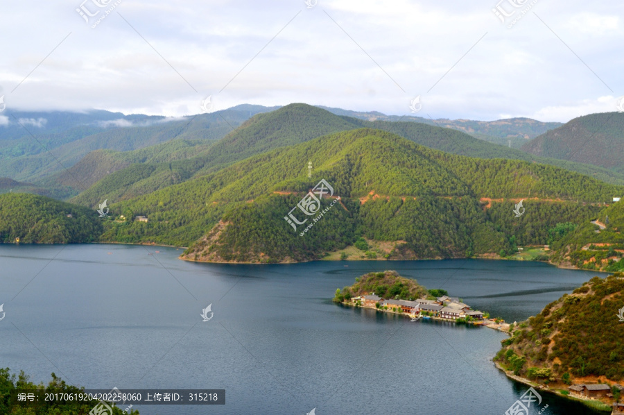 泸沽湖里格半岛