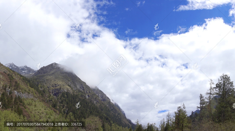 崇山峻岭,悬崖峭壁